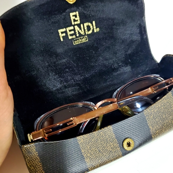 Fendi dark tortoise glasses - Picture 7 of 7